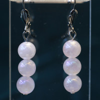 431154 - Серьги три шарика 8 мм из розового кварца